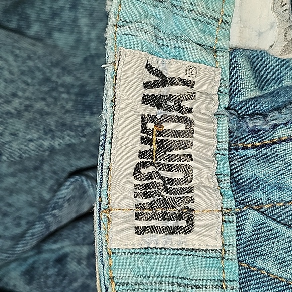 Vintage 80s Unionbay Chic Blue Acid Wash Jeans w/yoke& tapered leg Size 7x 29 - Picture 9 of 13